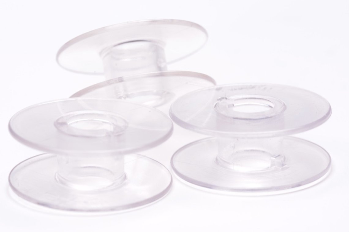 Cívka k šicímu stroji plastová LUCZNIK