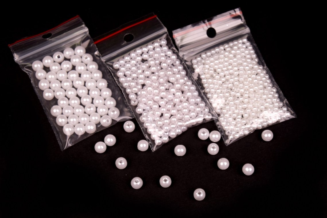Korálky plastové PERL bílé 5g