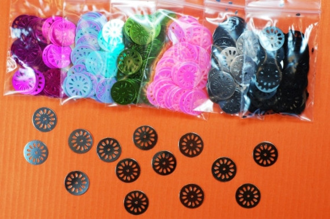 Flitry sypané 701 vel. 14mm, balení 3g