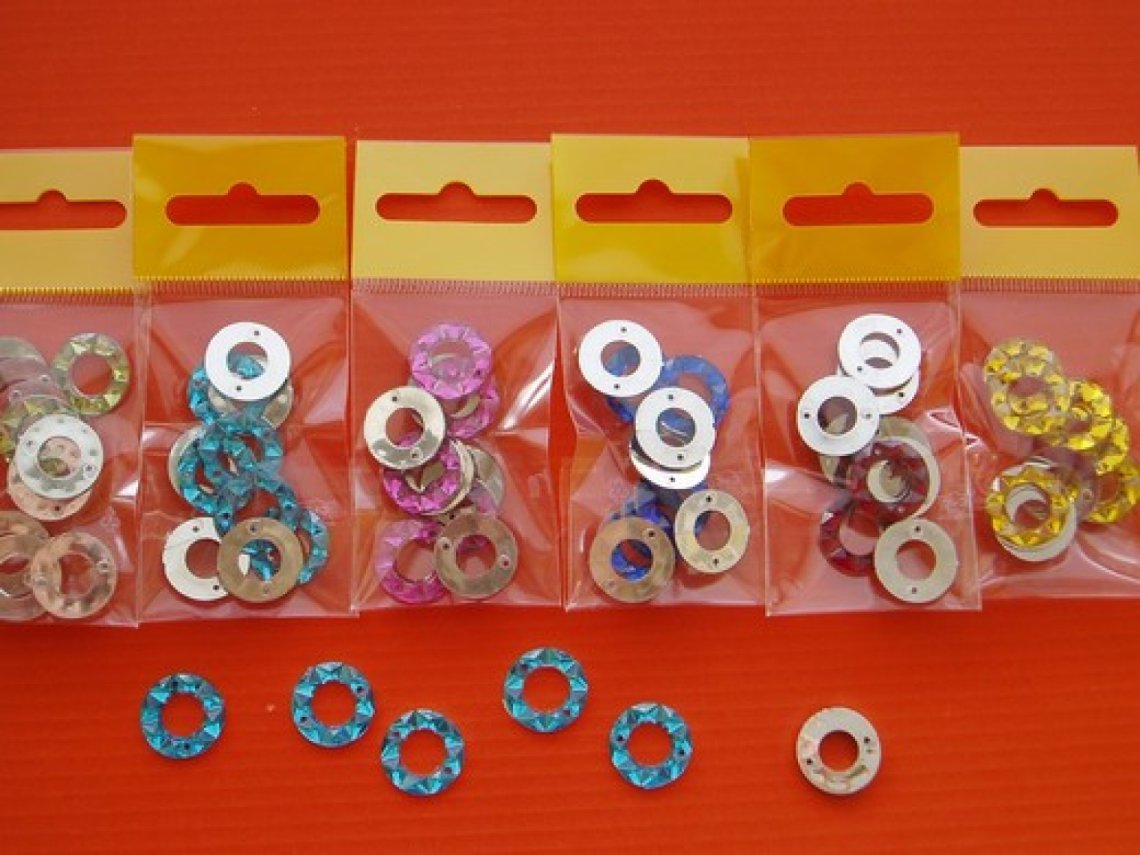 Našívací ozdoba 359 vel.16mm balení 3g