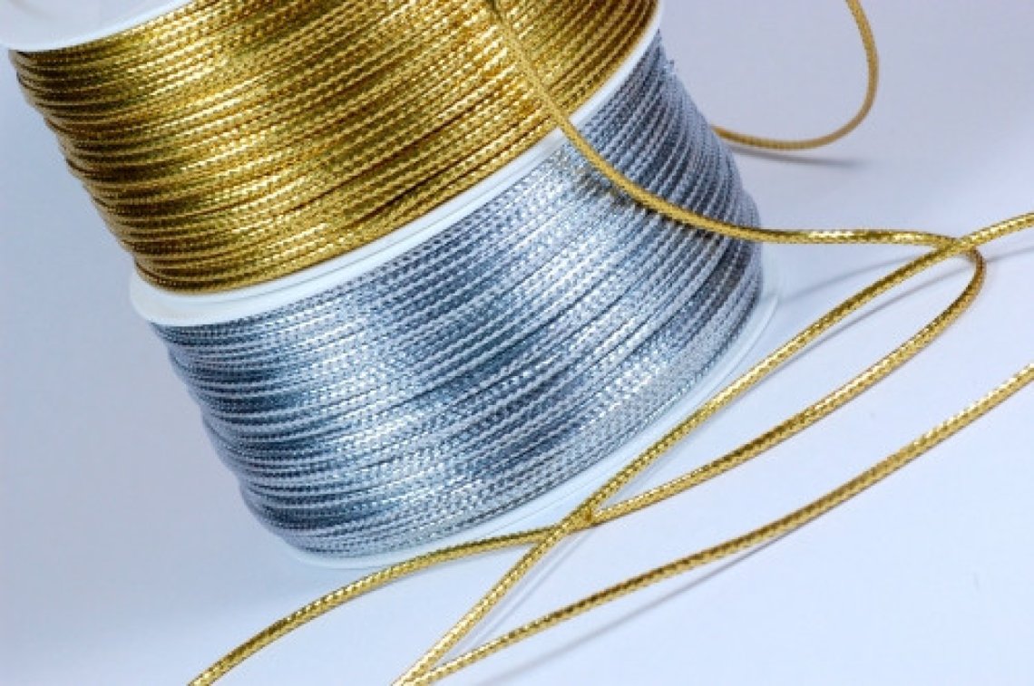 Leonská šnůrka 400 šíře 2mm