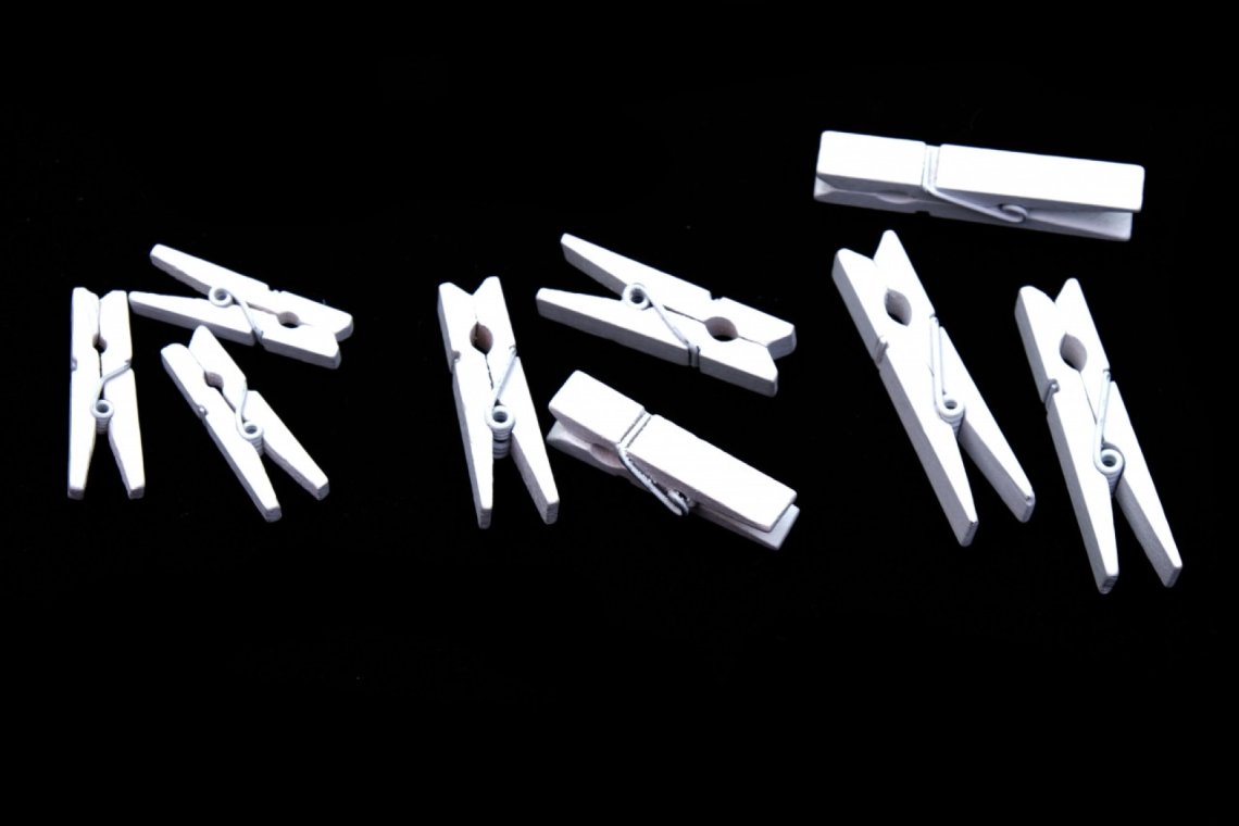 Dřevěný kolíček 45mm bílý 