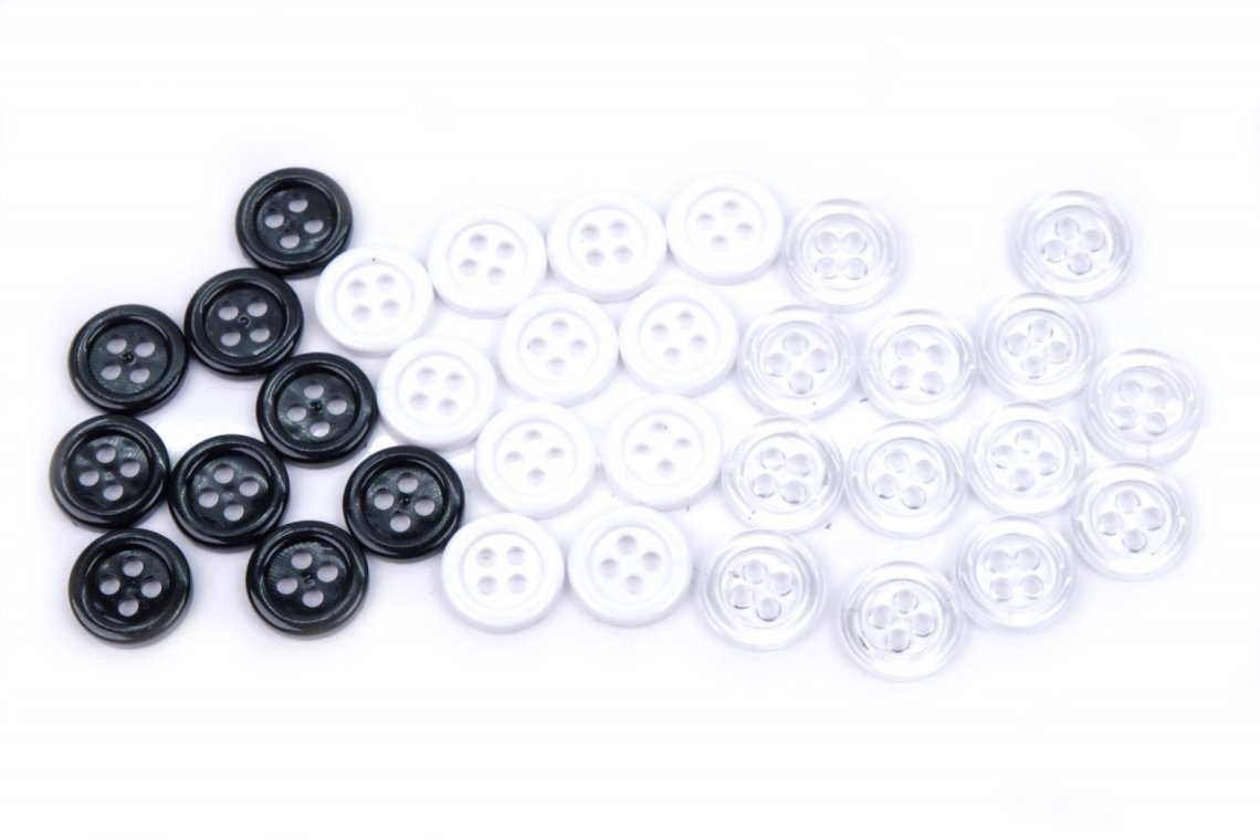 Knoflík čtyřdírkový vel. 18 - 11,4mm	