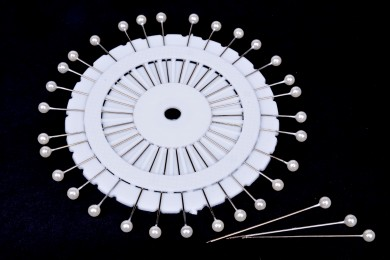 Špendlík plastová hl. 30ks kruh délka 55mm bílá