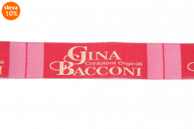 Nášivka 06 Gina Bacconi velikost 9x2,5cm