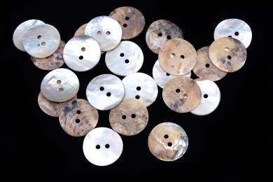 Knoflík přírodní z perleťi 020111 vel. 32 - 20,3mm