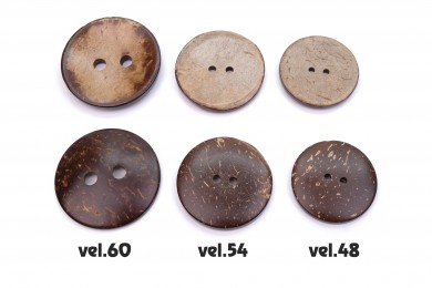 Knoflík kokos vel. 54 - 34,3mm