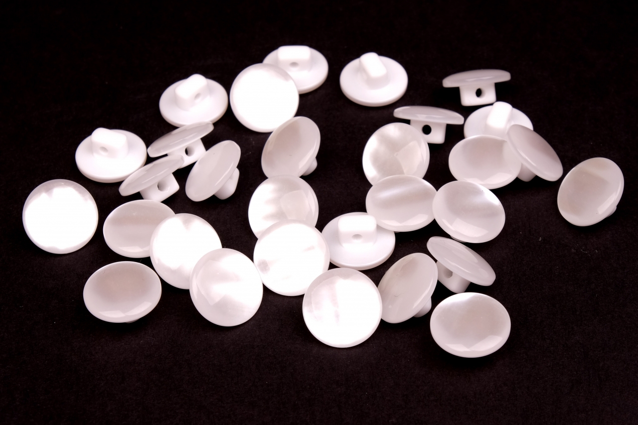 Knoflík perleťový 6182 vel.20 - 12,7mm bílý